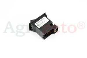 WŁĄCZNIK PRZEDNIEGO NAPĘDU